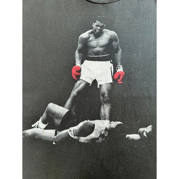 Men's Short Sleeve Cotton T-Shirt Crew Neck Muhammad Ali Boxing Ring Size XL - Picture 2 of 8